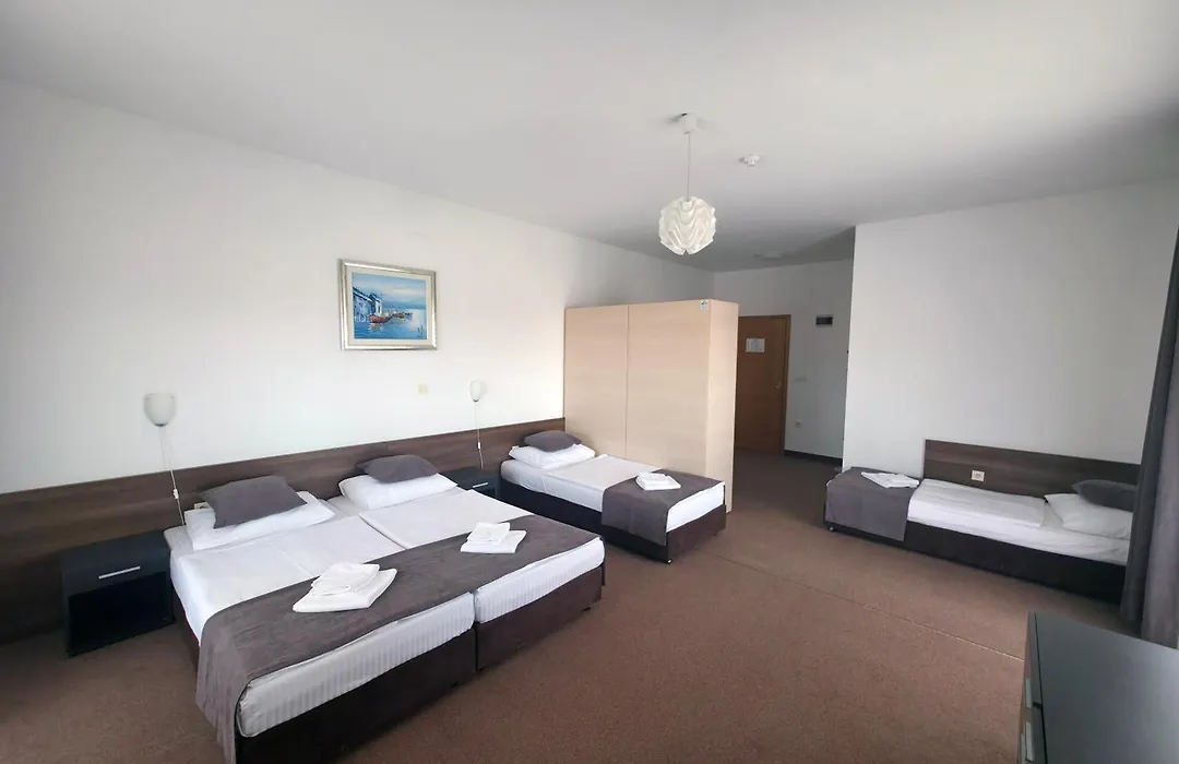 Rooms Laguna-1