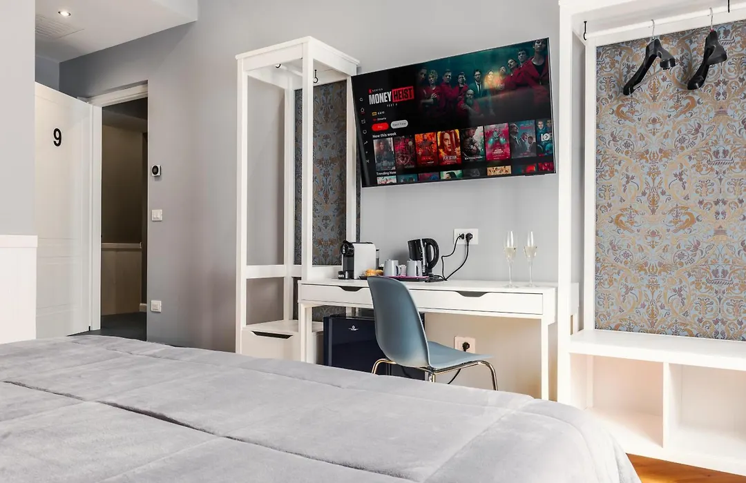 Bed And Best-1