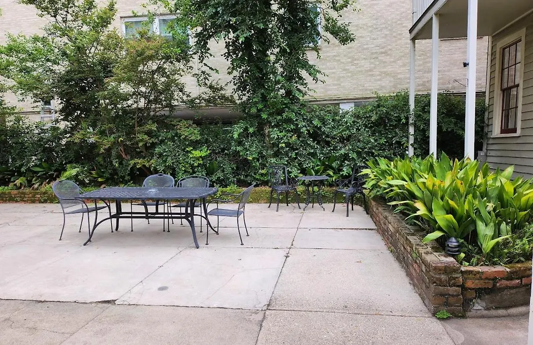 Walker Mansion On St Charles Ave - Unit 3-1