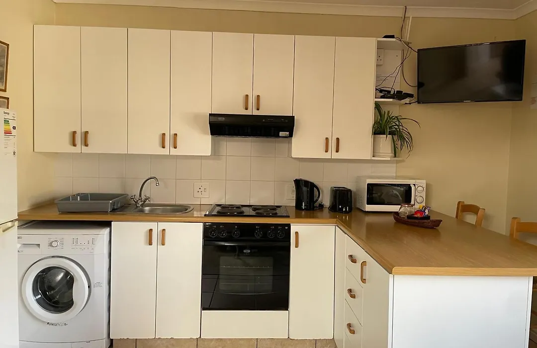 137 High Street Guest House-1