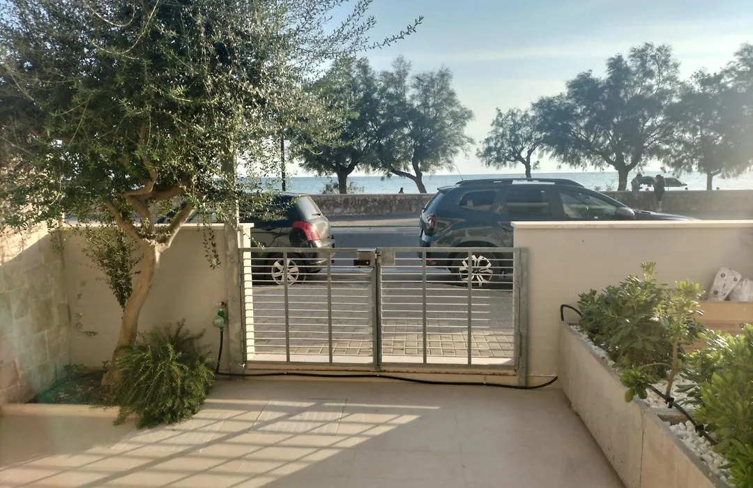 Ariadimare Rooms-1