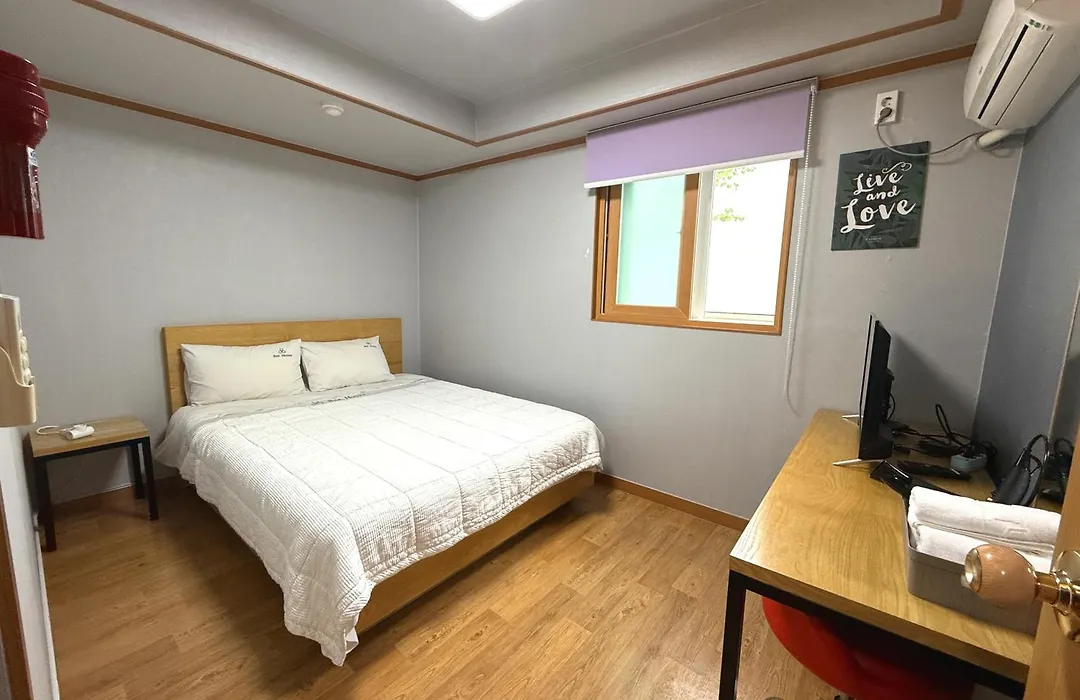 Gyeongju Bee House-1