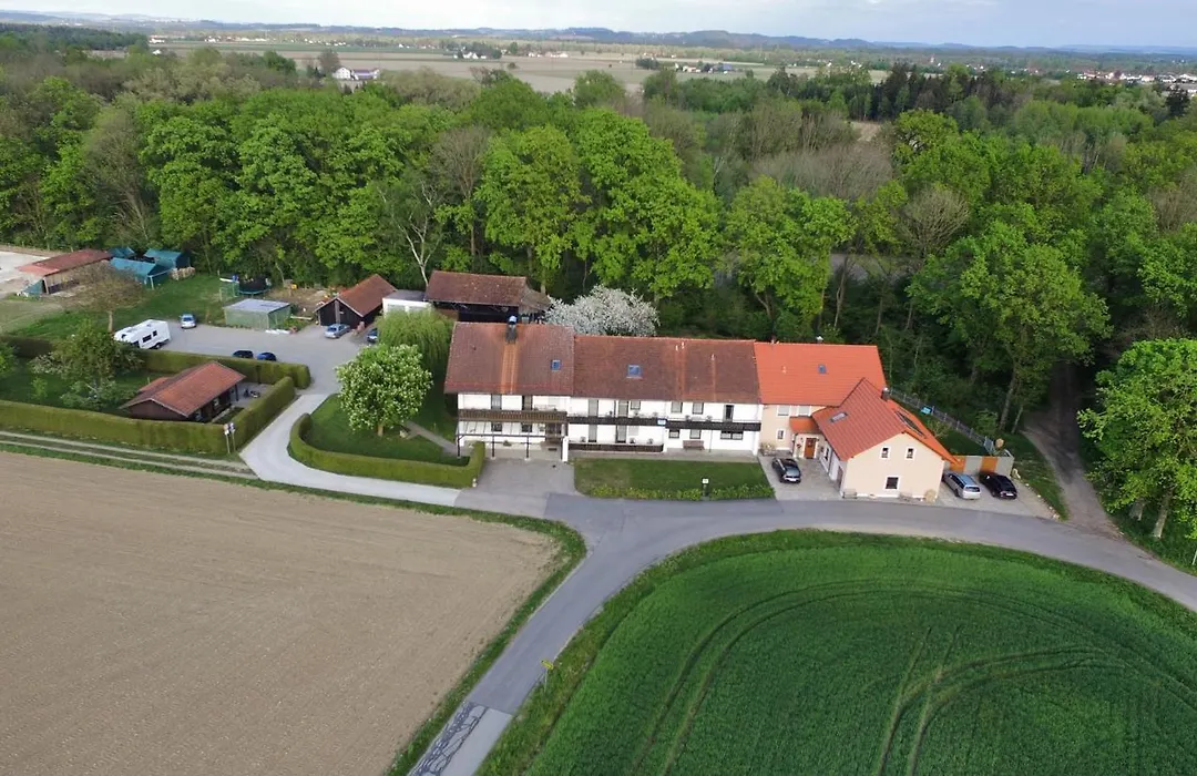 Haus am Waldrand-1