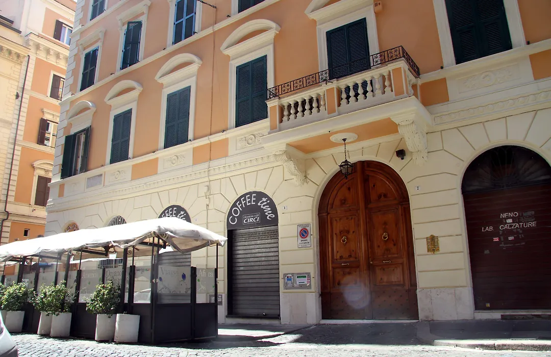 Domus Romantica-1