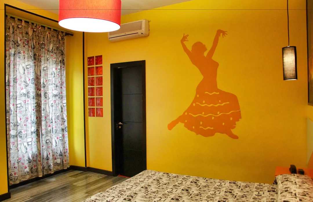 Jc Rooms Santa Ana-1