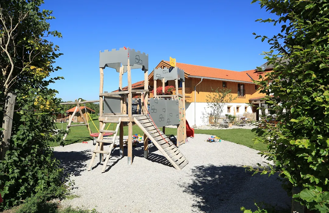 Pension Schweizerhaus Garni-1