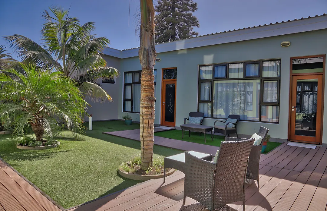Namib Guesthouse-1