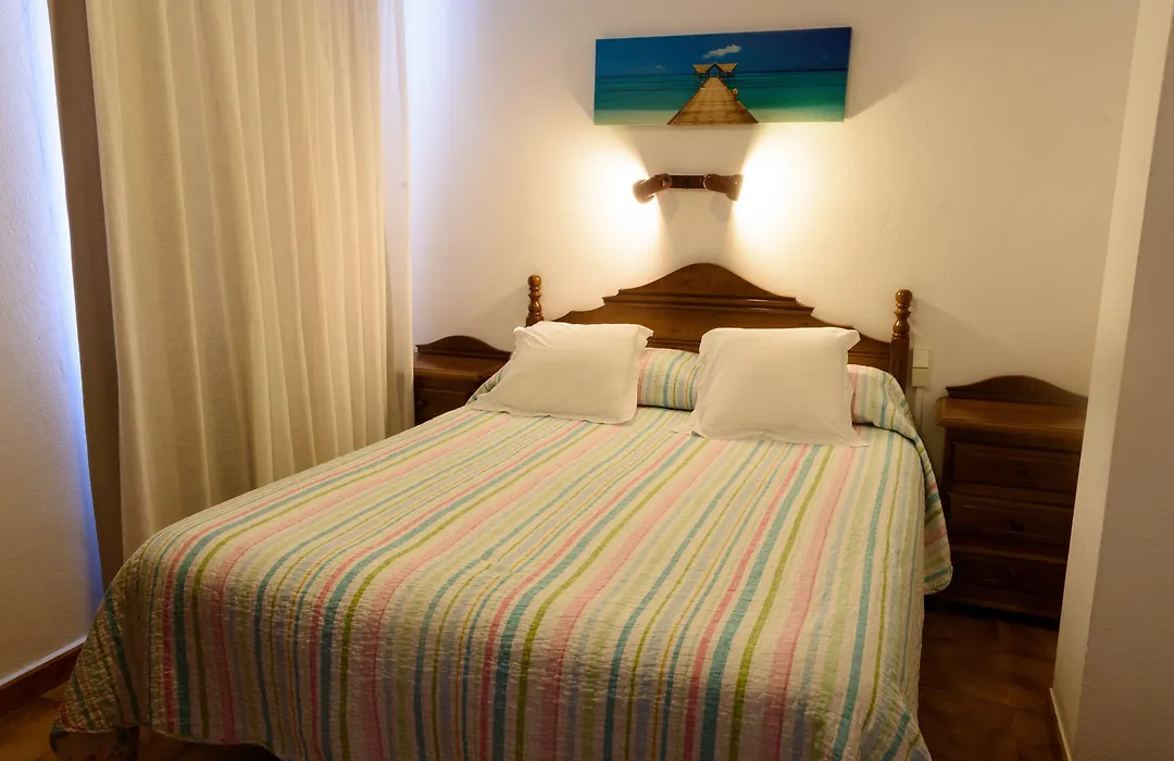 Hostal La Isla-1