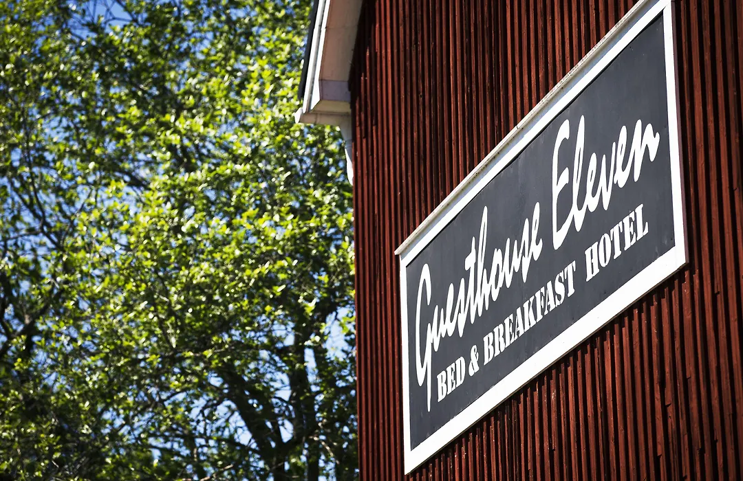 Guesthouse Eleven Hotel-1