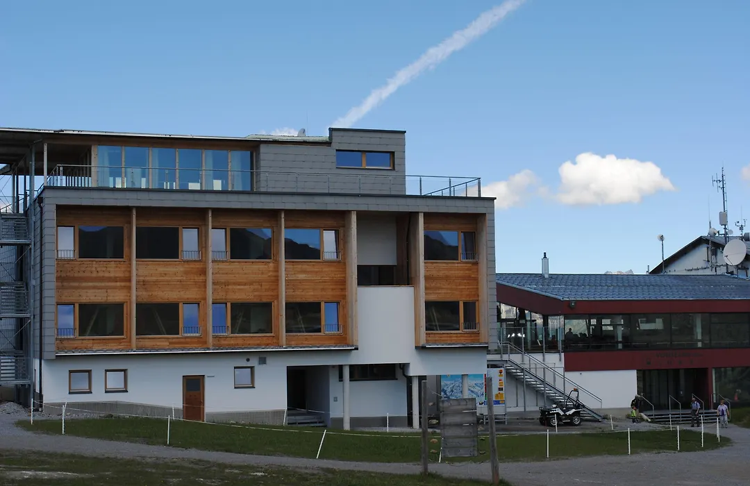 Venet Gipfelhuette-1