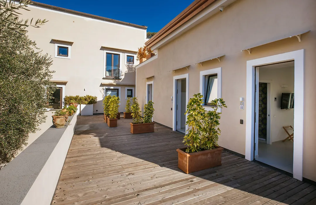 Melrose Relais-1