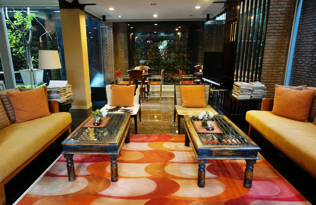Silom Convent Garden-1