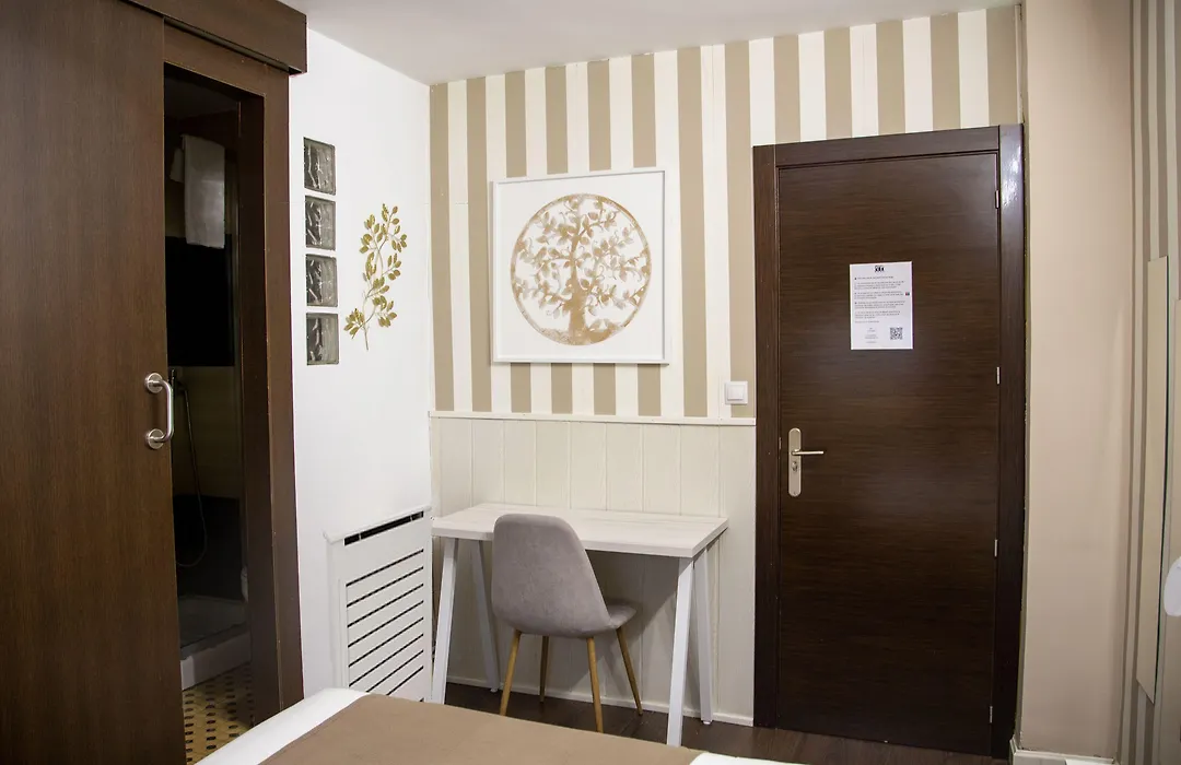 Hostal Gud Salamanca-1