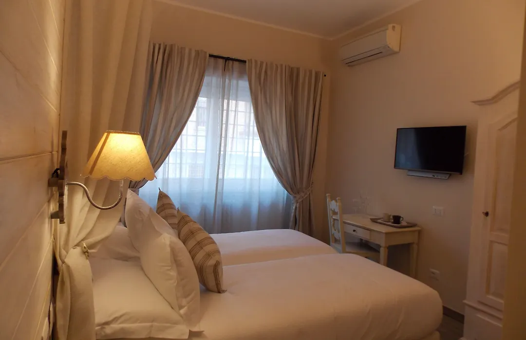 Casa Tua Vaticano Guest House-1