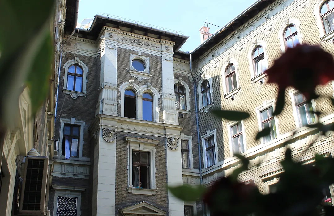 Omega Guesthouse Budapest-1