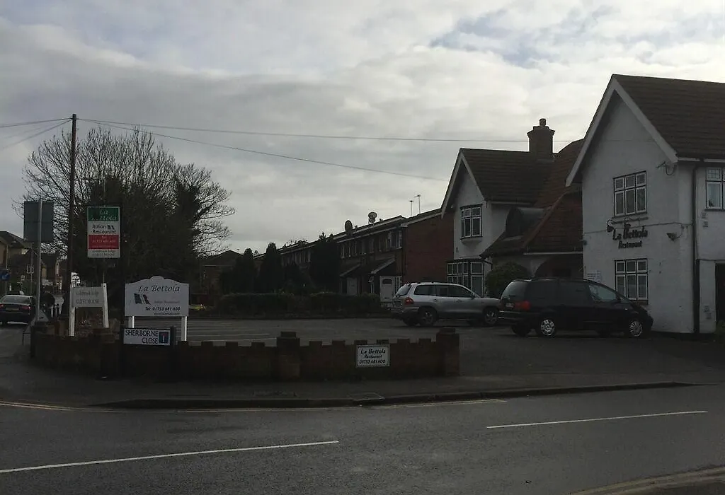 Colnbrook Lodge Guest House-1