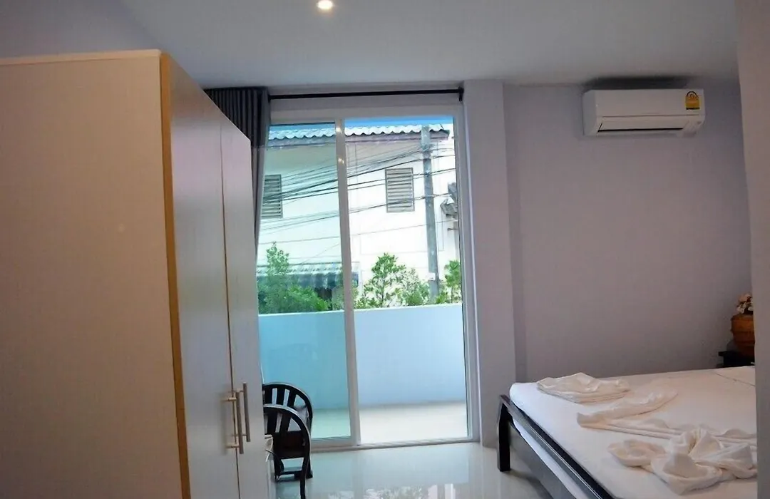Zzeehouse-1
