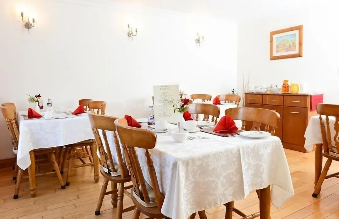 Brooke Lodge Guesthouse-1