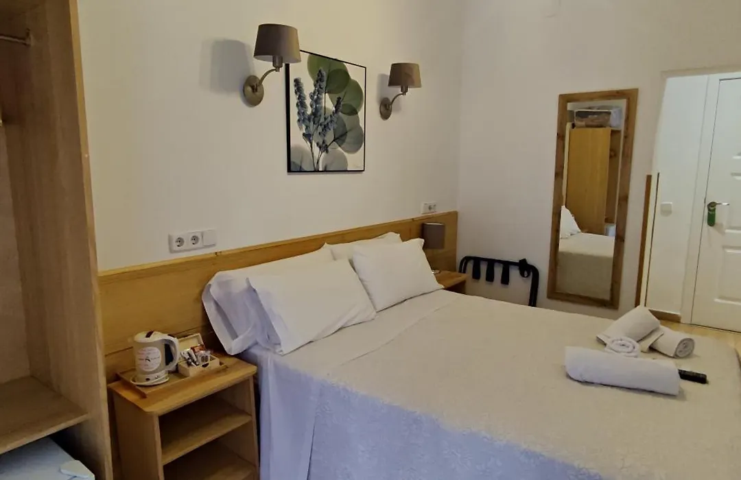 Hostal Aliste-1
