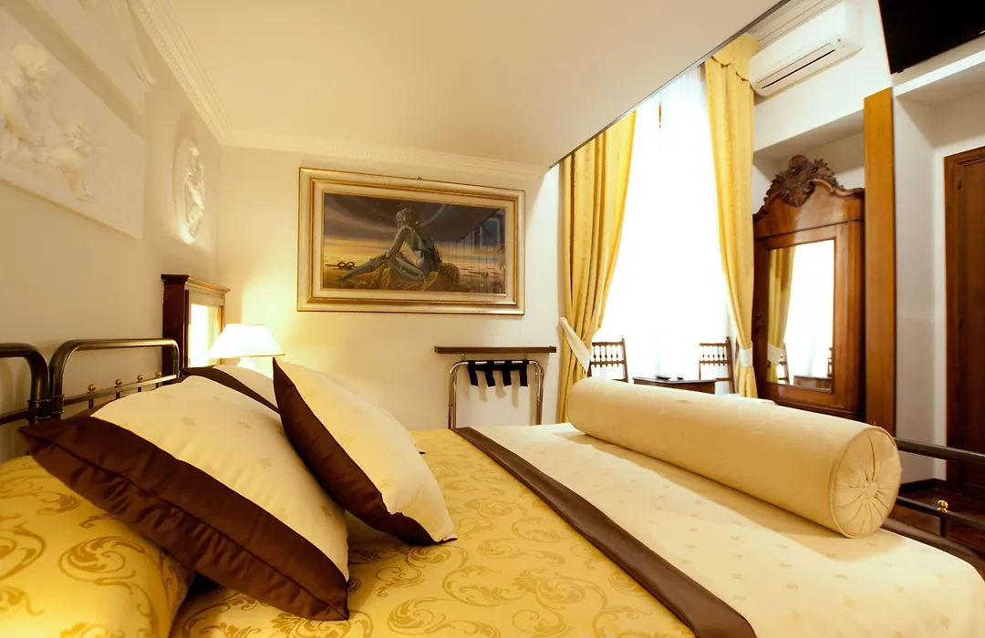 Guesthouse Borromeo Roma-1