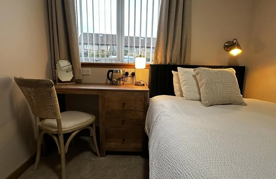 Royal Oak Guesthouse-1