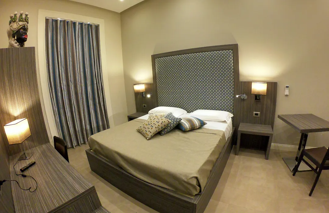 Hotel Ausonia-1