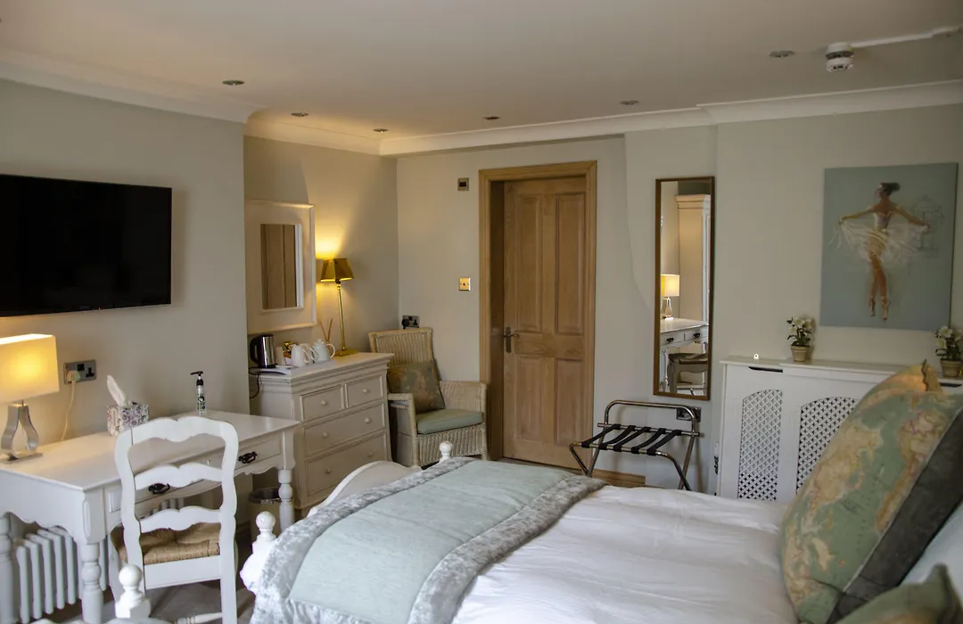 Castle View Guesthouse-1