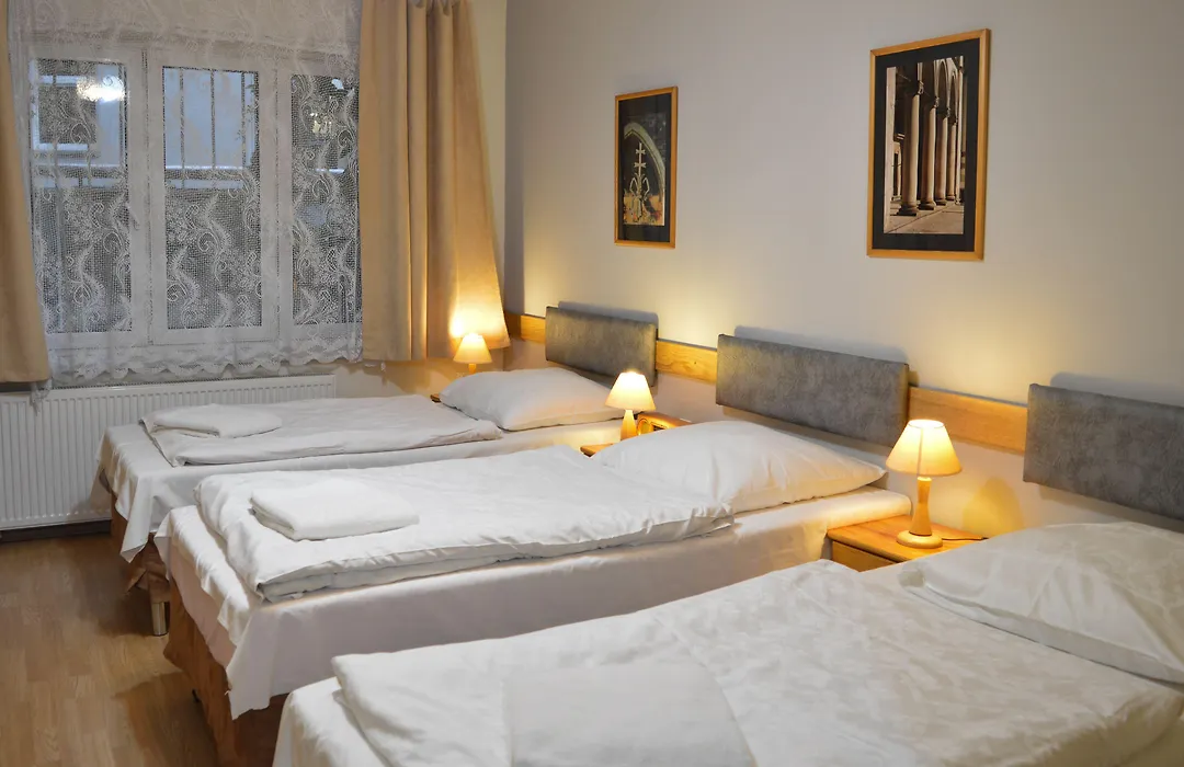 Cybulskiego Guest Rooms-1