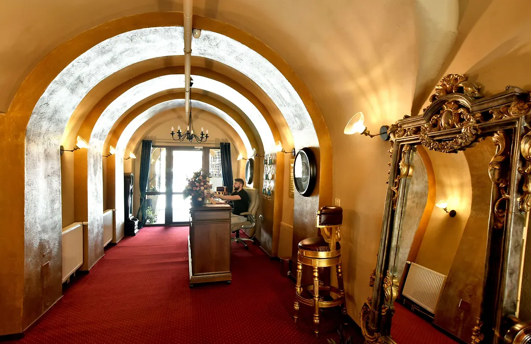 Safrano Palace-1