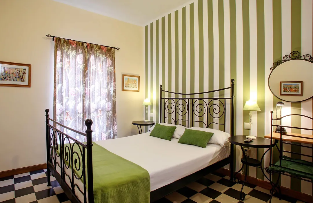 Malaga Lodge Guesthouse-1
