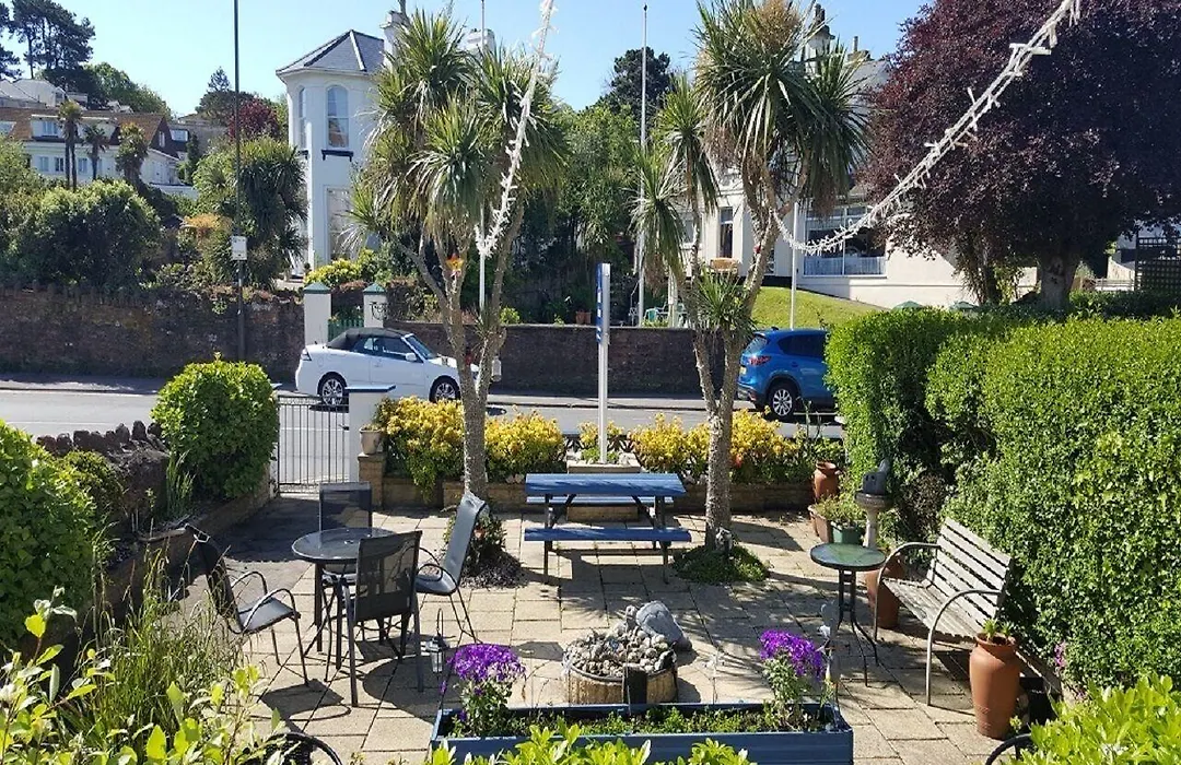 Seacroft Guesthouse-1