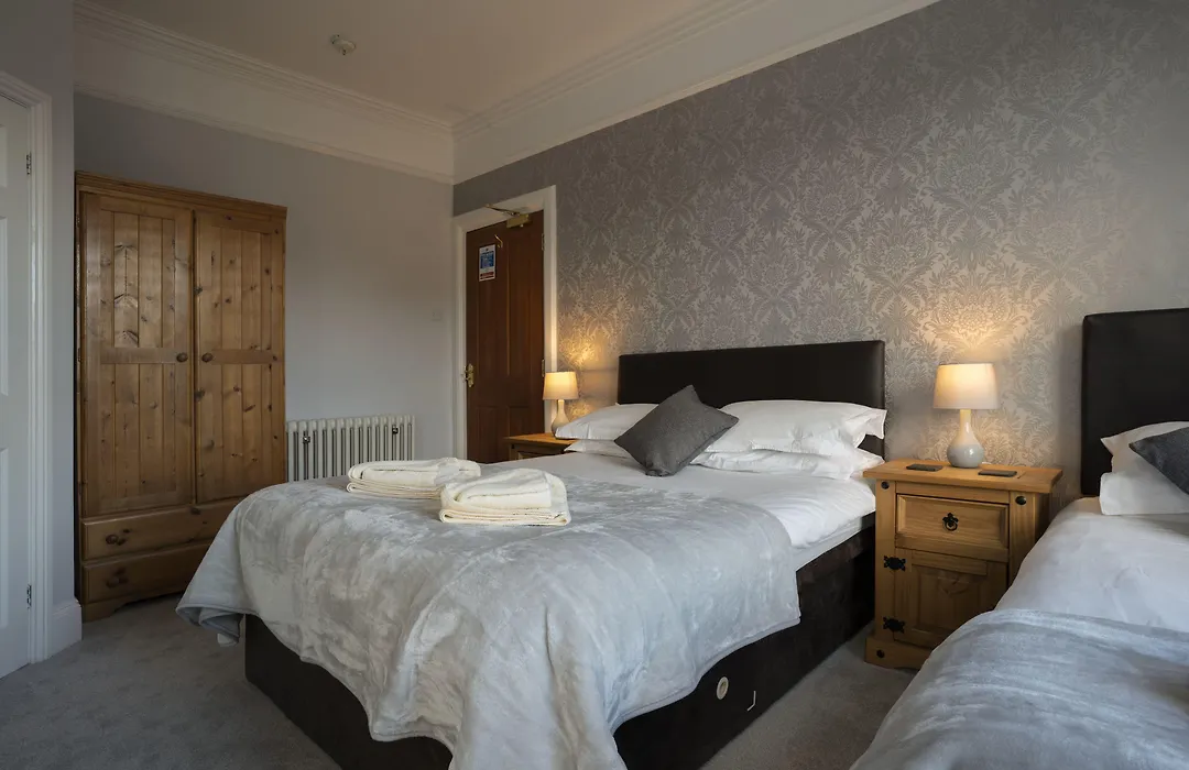 Lyndale Guest House-1