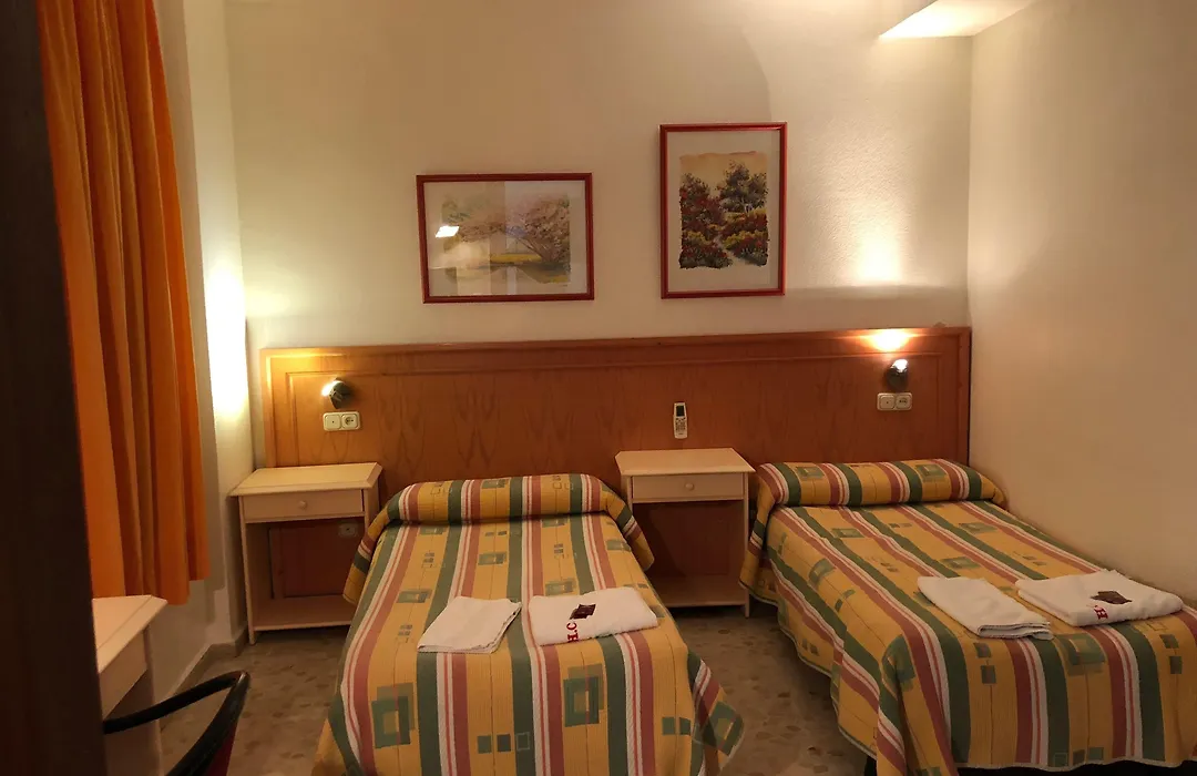 Hostal Carlos III-1