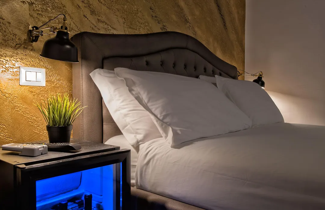 Starhome Navona-1