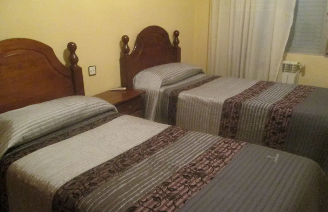 Hostal Avi Pep-1