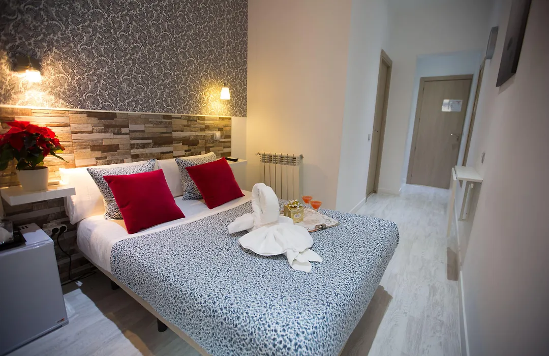 Hostal Adis-1