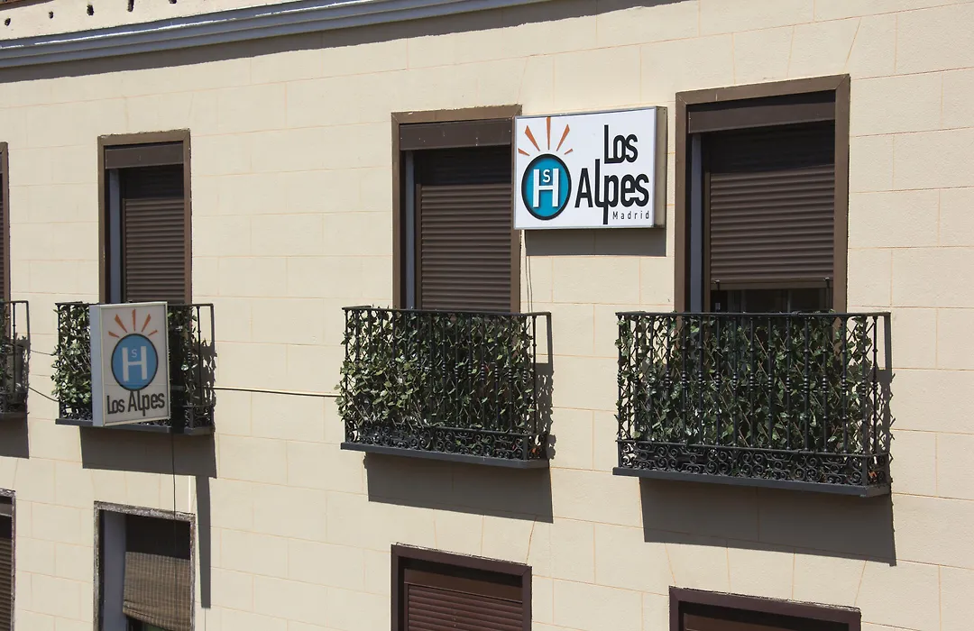 Hostal Los Alpes-1