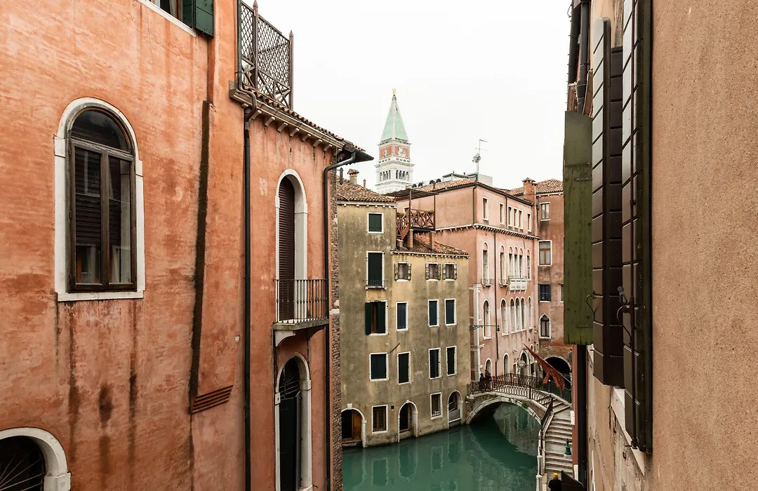 Luxury Venetian Rooms-1