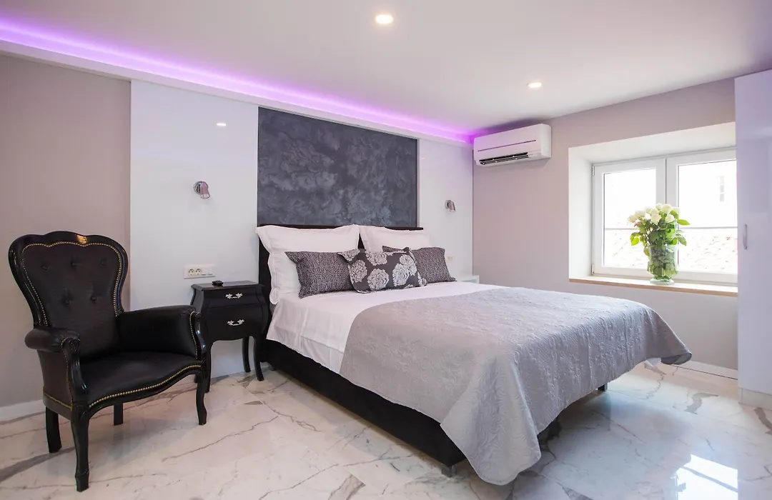 Soleil Luxury Rooms Old Town-1