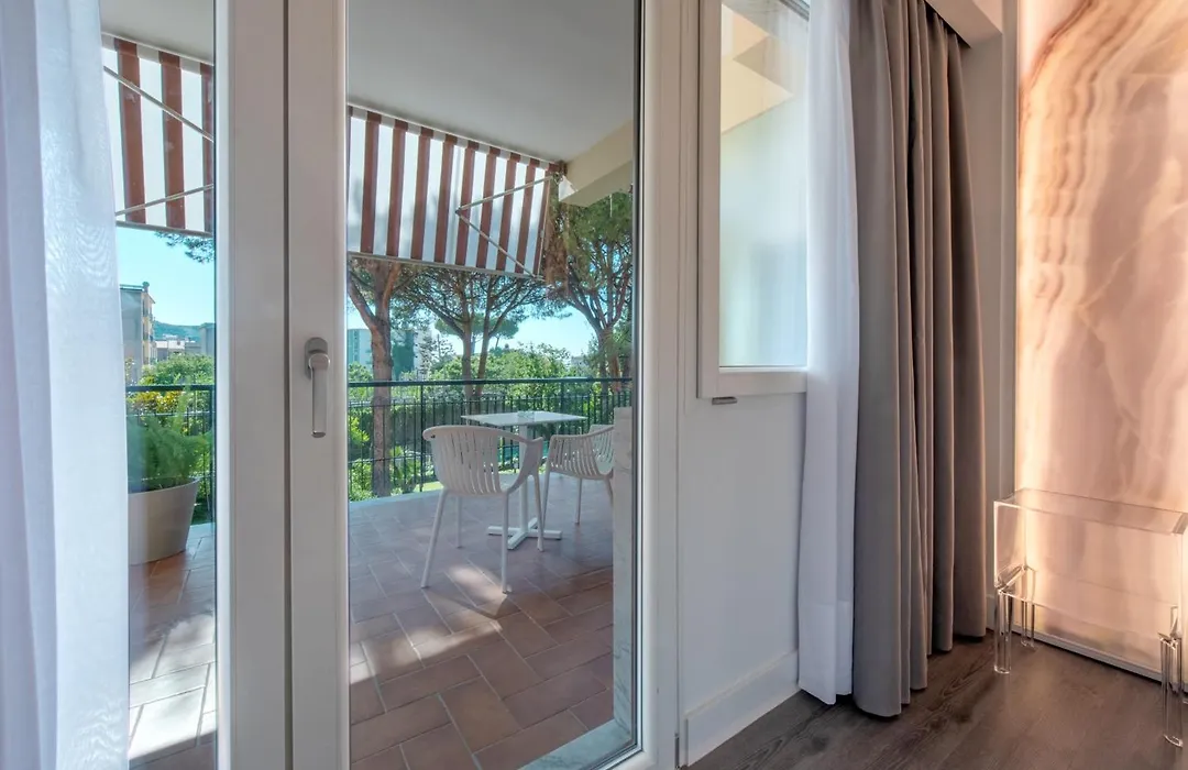Diamond Suite-1