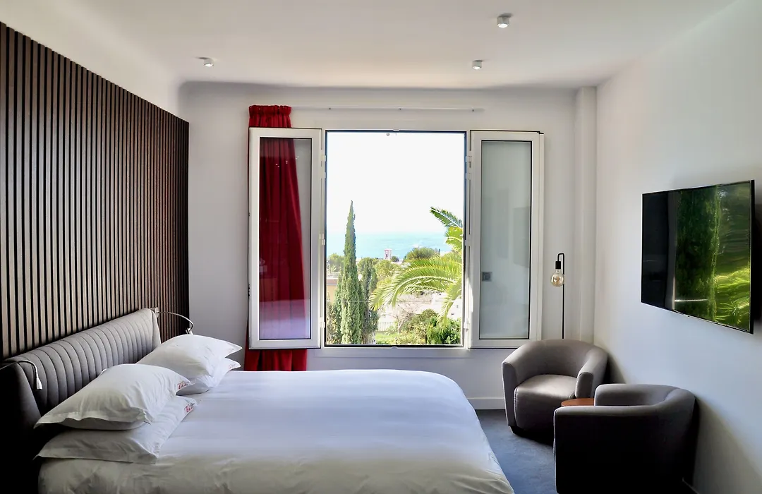 The Address Cassis-1