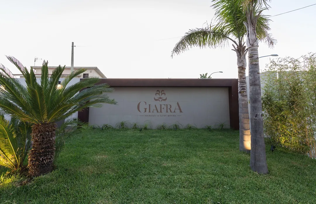 Giafra Luxury Rooms-1