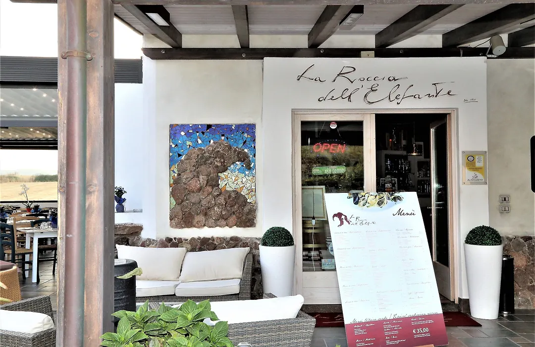 B&B La Roccia Dell'Elefante-1