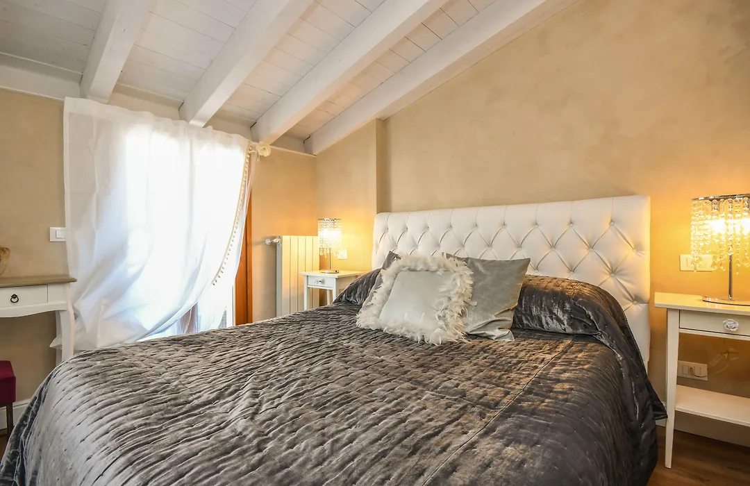 Luxury Suite Sirmione-1