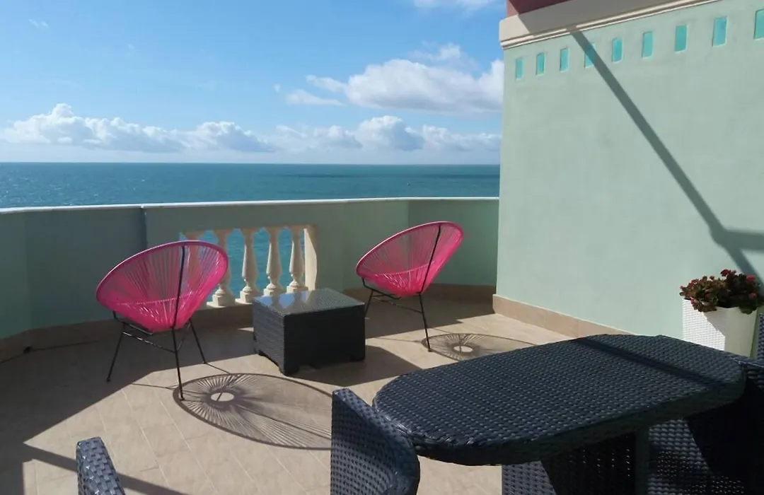 La Terrazza Sul Mare Affittacamere-1