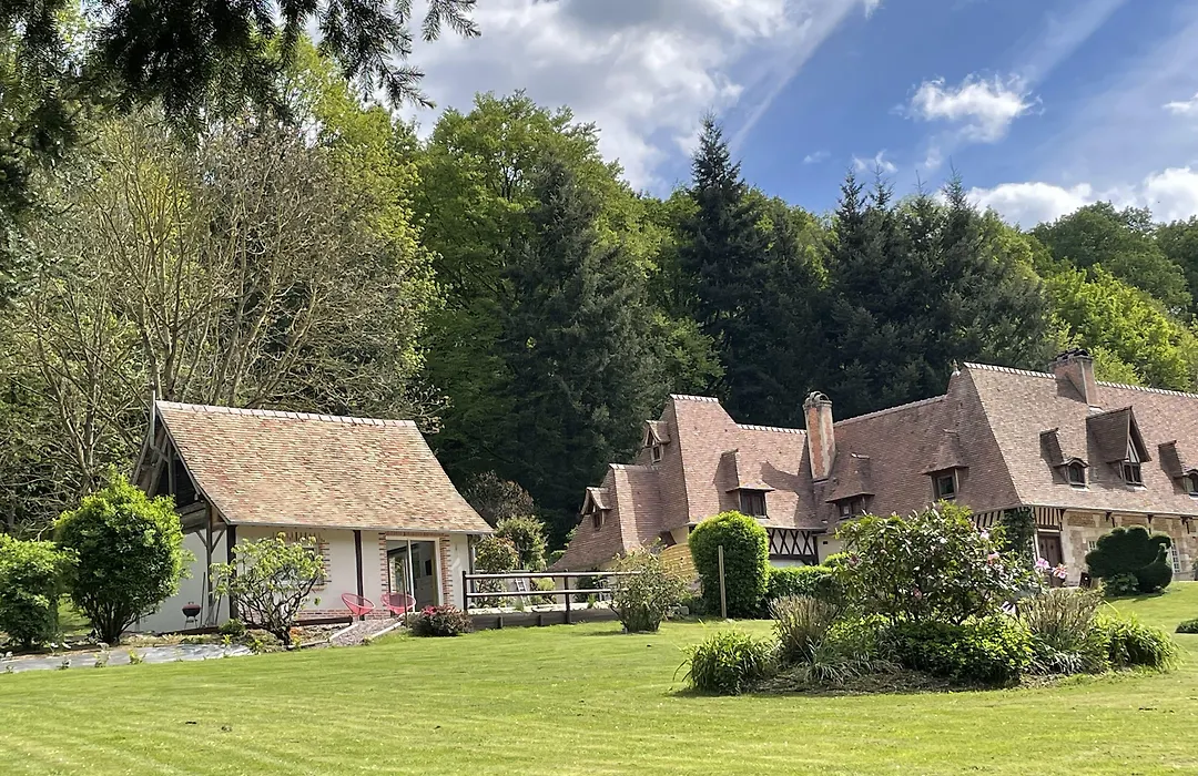 Le Prieure Des Fontaines-1