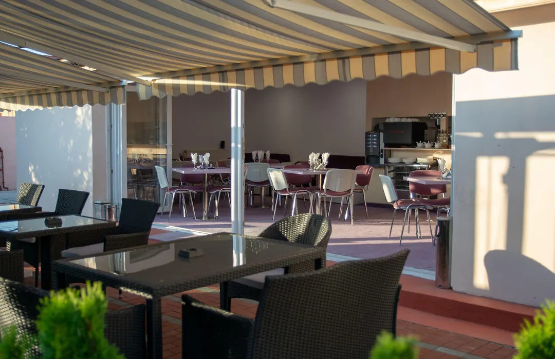 Amethyst House Therme & Bucharest Otopeni Airport-1