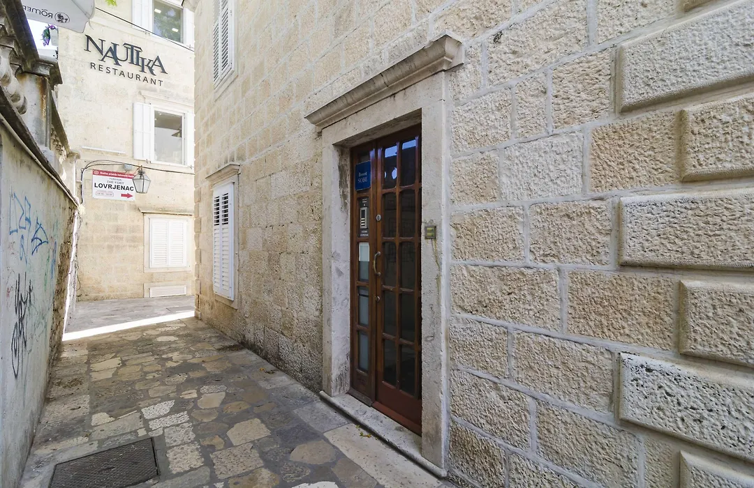 Rooms Lovrijenac-1