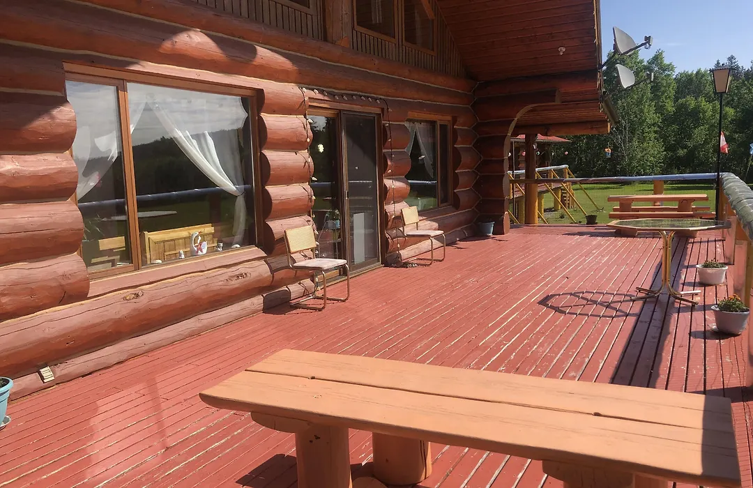 Cariboo Log Guest House-1