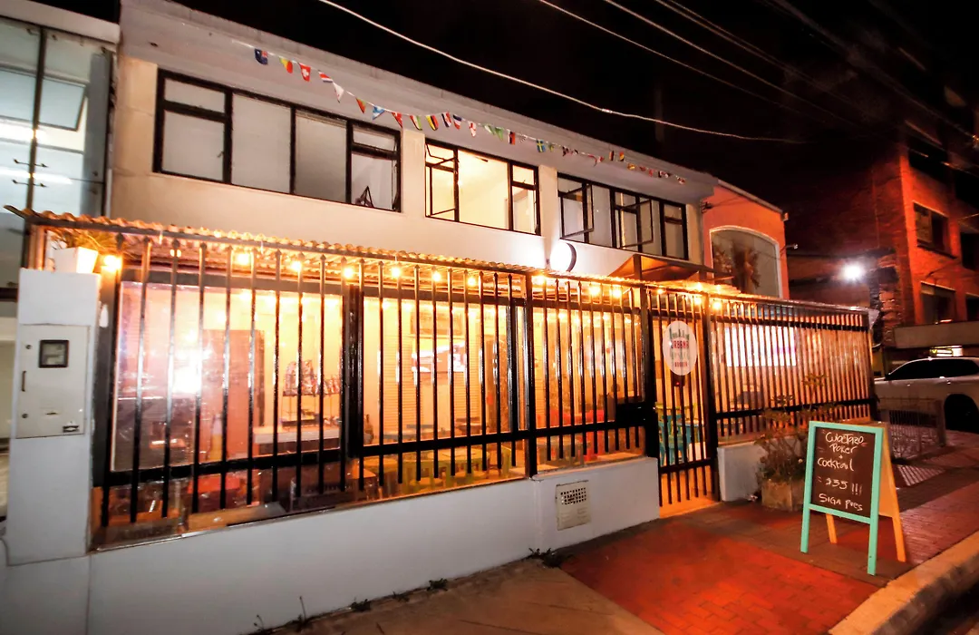 Urbana Hostel-1